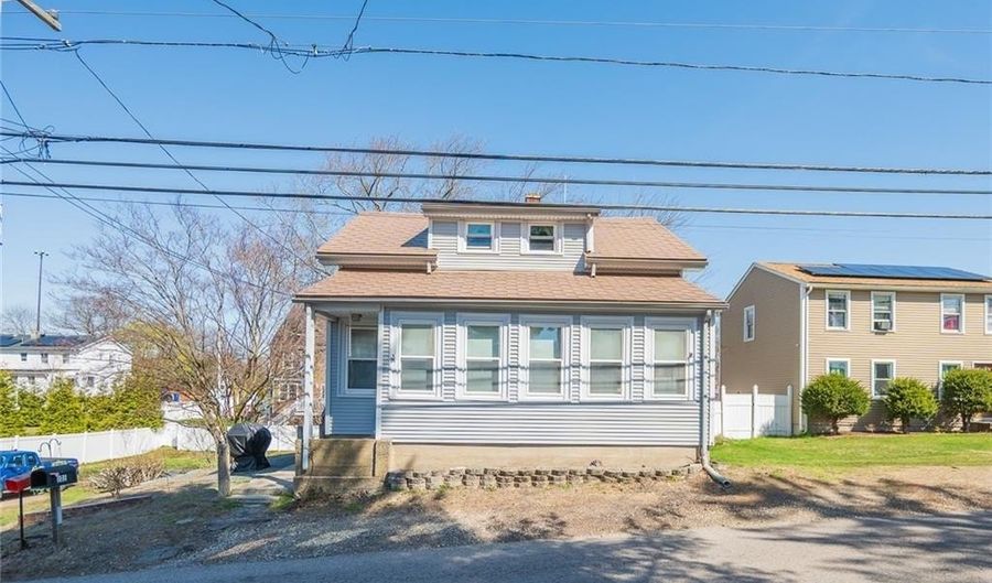 101 Collins St, Attleboro, MA 02703 - 3 Beds, 2 Bath