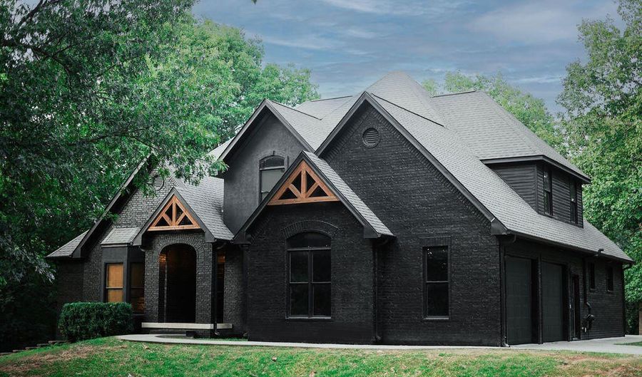 3330 Edgewood Ave, Baxter Springs, KS 66713 - 5 Beds, 4 Bath