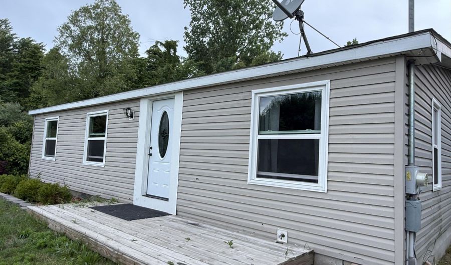 6039 126th Ave, Allegan, MI 49010 - 3 Beds, 2 Bath