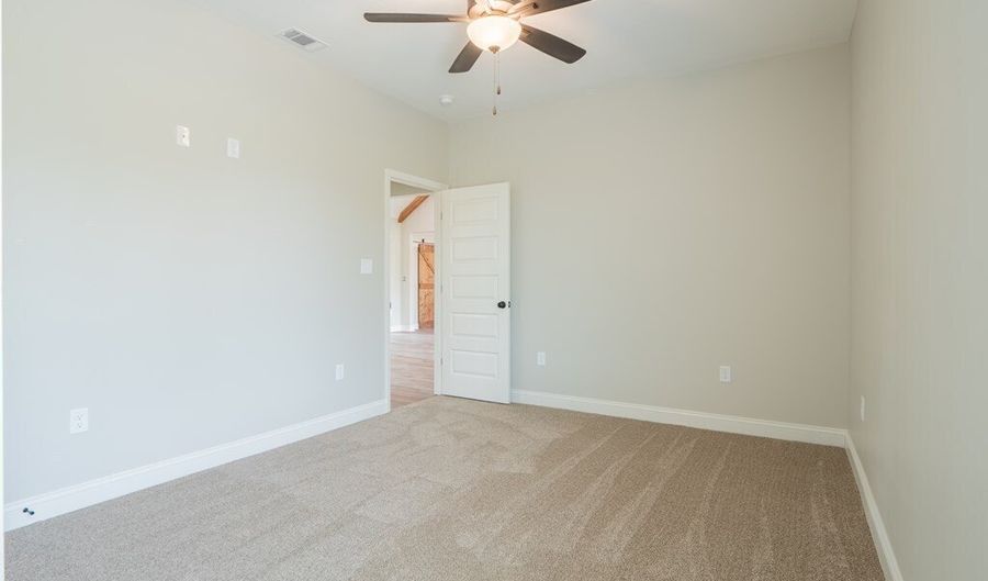153 Lakeridge, Adel, GA 31620 - 4 Beds, 3 Bath