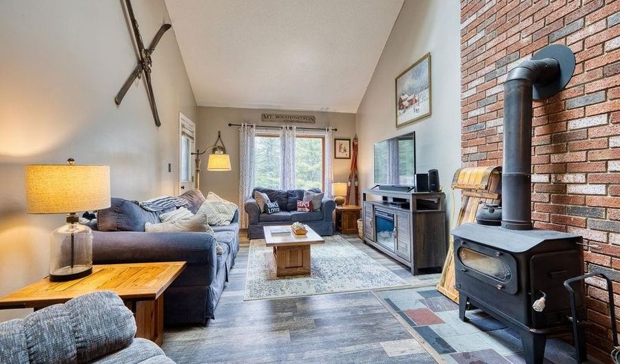 14 G The Seasons At Attitash G, Bartlett, NH 03812 - 2 Beds, 2 Bath
