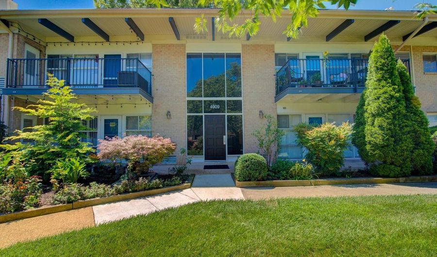 4909 AMERICANA Dr #T6, Annandale, VA 22003 - 2 Beds, 1 Bath