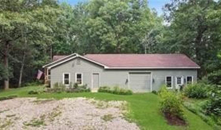 585 Lee Dr, Acworth, GA 30102 - 2 Beds, 2 Bath