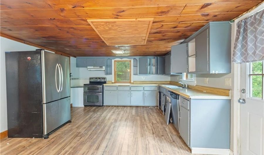 716 Nate Whipple Hwy, Cumberland, RI 02864 - 3 Beds, 2 Bath