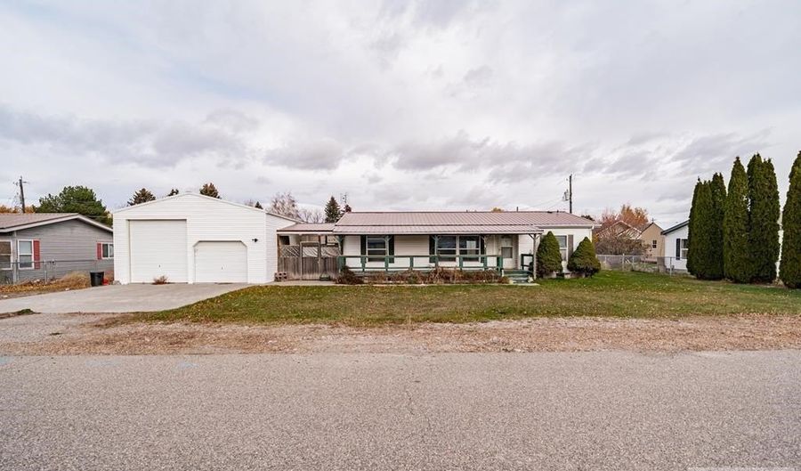 435 Ward Dr, Blackfoot, ID 83221 - 3 Beds, 2 Bath