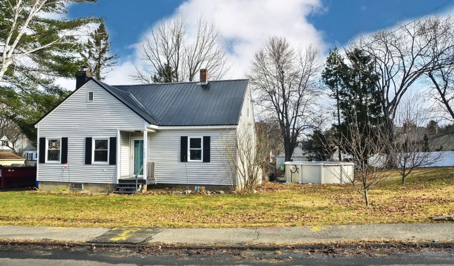45 Elm Ave, Augusta, ME 04330 - 3 Beds, 2 Bath
