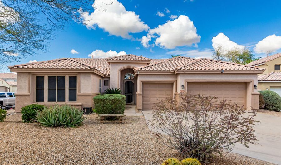 2750 S NOLINA Pl, Chandler, AZ 85286 - 4 Beds, 2 Bath