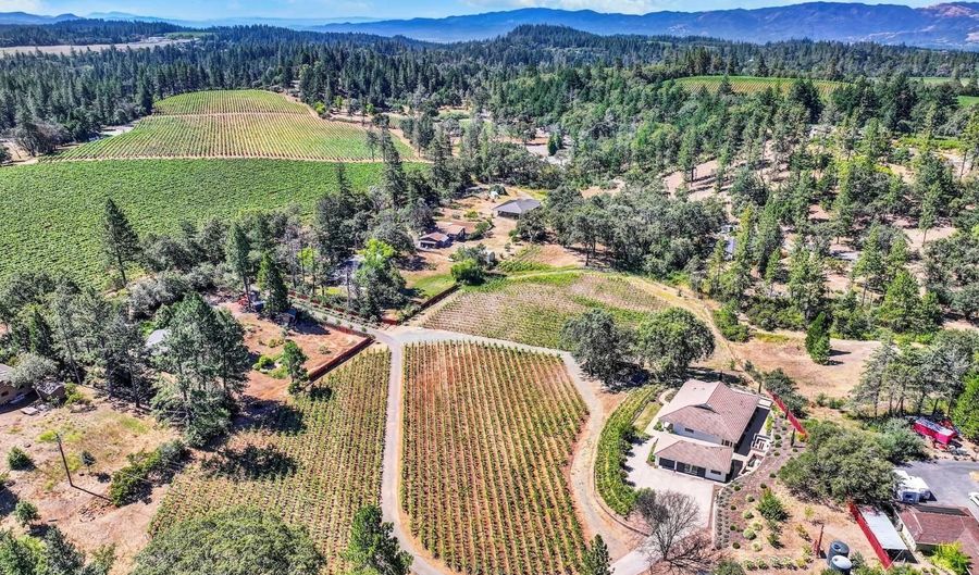 875 White Cottage Rd N, Angwin, CA 94508 - 3 Beds, 3 Bath