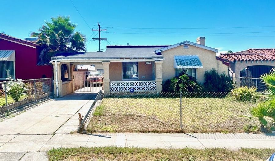 10427 S Denker Ave, Los Angeles, CA 90047 - 2 Beds, 1 Bath