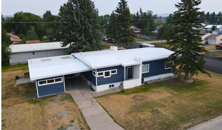 117 W 7th Ave W, Big Timber, MT 59011 - 4 Beds, 3 Bath