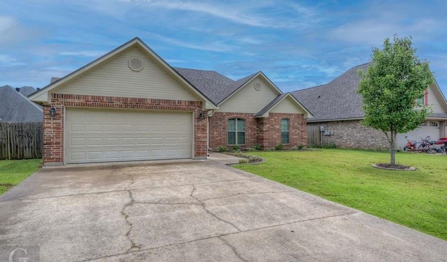 122 Lola Cir, Benton, LA 71006 - 3 Beds, 2 Bath