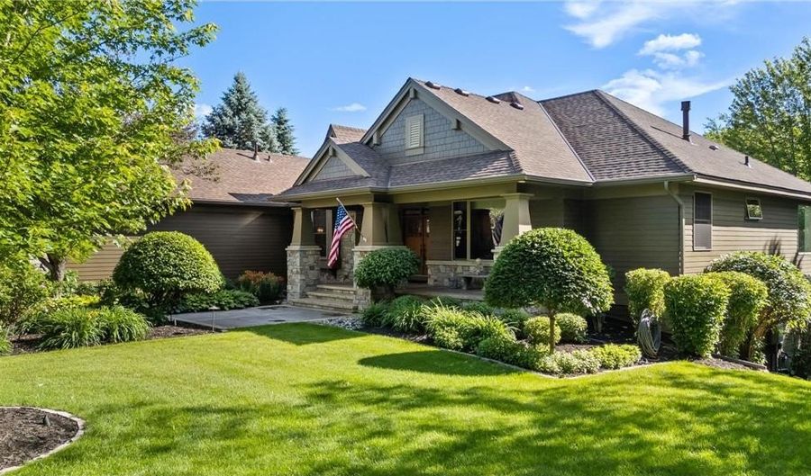 727 Fahlstrom Pl, Afton, MN 55001 - 4 Beds, 4 Bath
