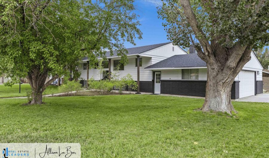 3250 E 12th St, Casper, WY 82609 - 5 Beds, 2 Bath