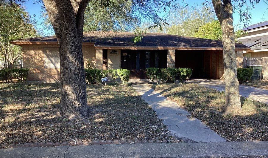 1704 Odilia St, Alice, TX 78332 - 2 Beds, 1 Bath