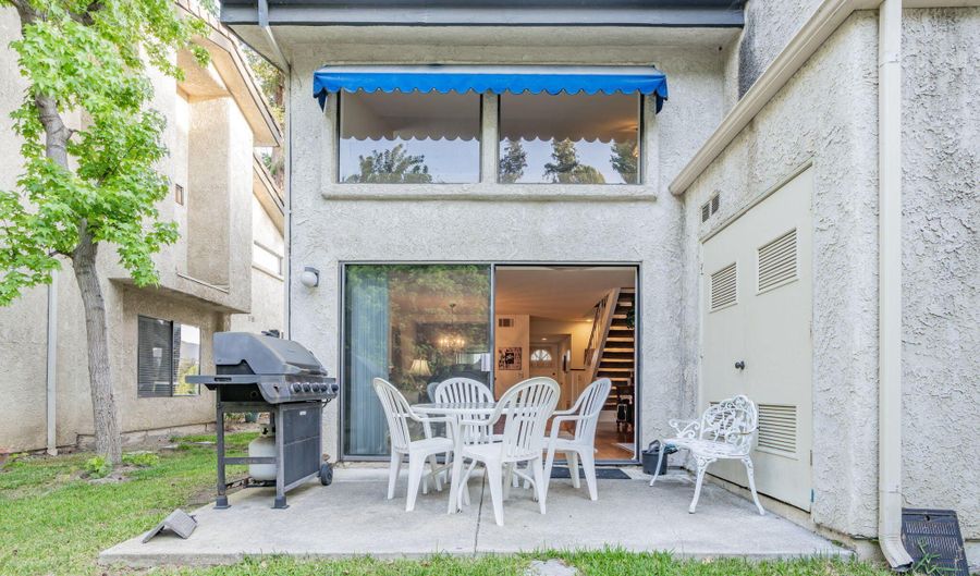 5704 Skyview Way E, Agoura Hills, CA 91301 - 1 Beds, 2 Bath