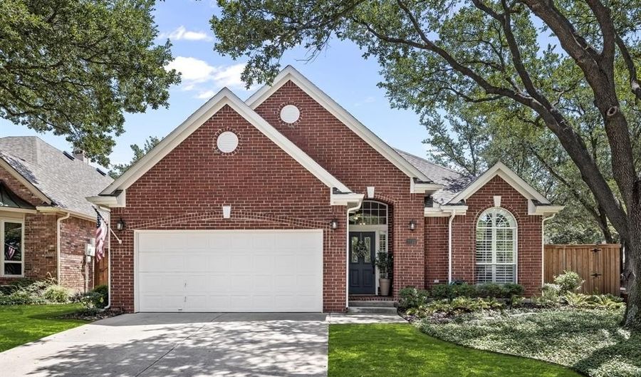3841 Waterford Dr, Addison, TX 75001 - 3 Beds, 2 Bath