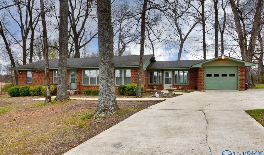 26155 Copeland Rd, Athens, AL 35613 - 3 Beds, 2 Bath