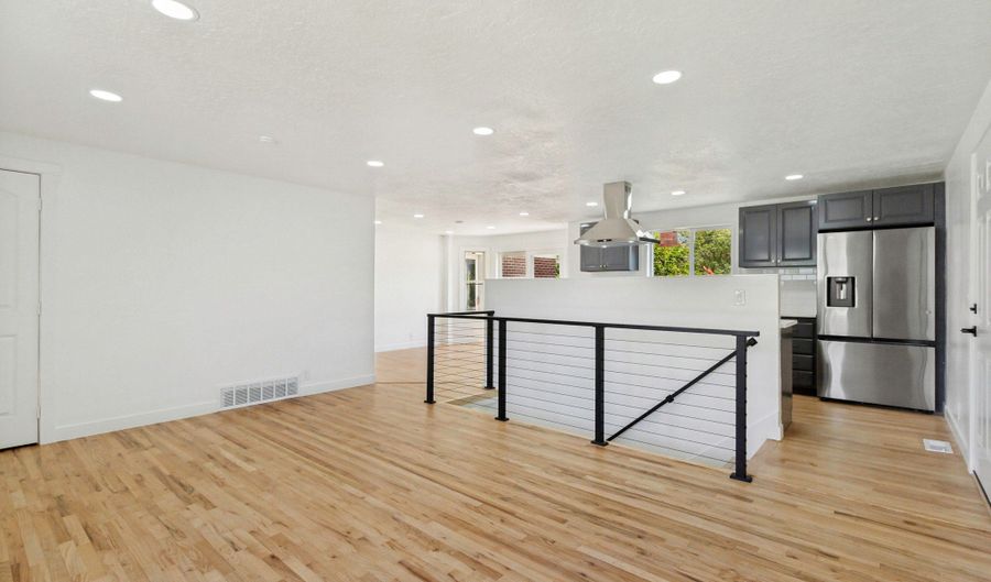 282 E 1400 N, Bountiful, UT 84010 - 5 Beds, 3 Bath
