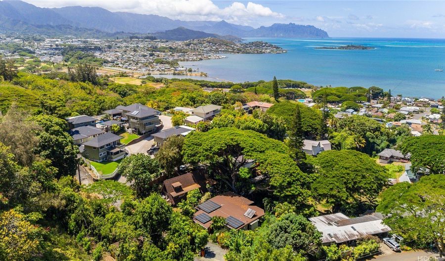 45-219 Kokokahi Pl, Kaneohe, HI 96744 - 4 Beds, 3 Bath