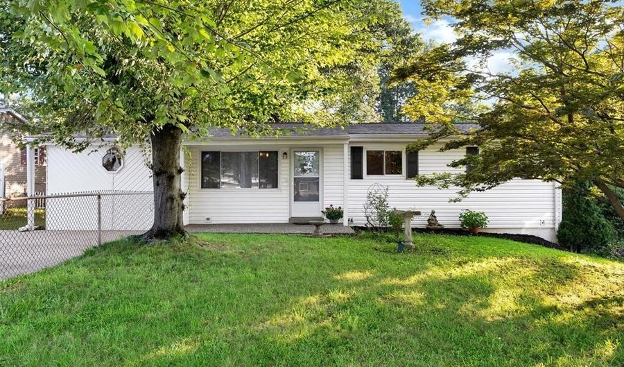 1757 Engle Dr, Arnold, MO 63010 - 4 Beds, 1 Bath