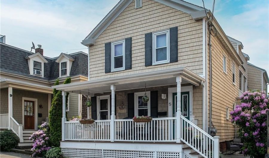 5 Howard St 2, Newport, RI 02840 - 1 Beds, 1 Bath