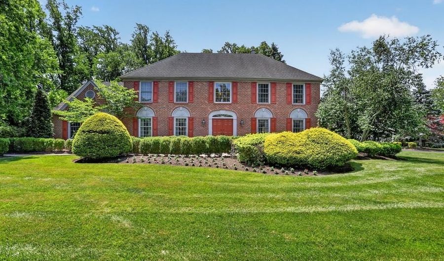 70 HOGAN Ln, Ambler, PA 19002 - 4 Beds, 3 Bath