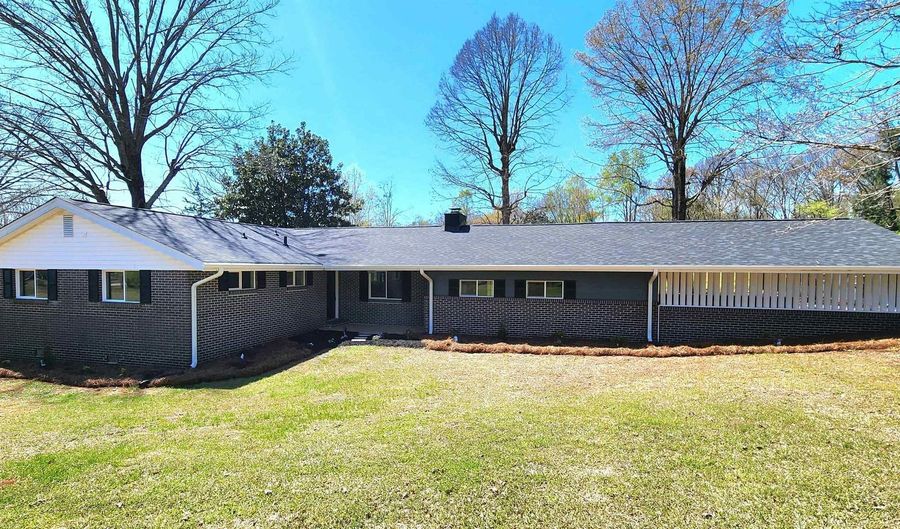 1003 Trotter Rd, Pickens, SC 29671 - 4 Beds, 2 Bath
