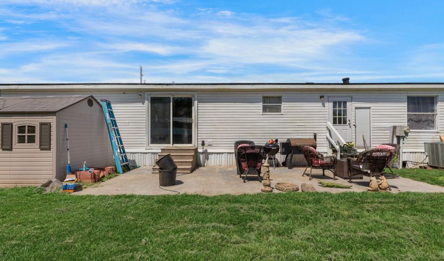 346 W Railroad Ave, Arnaudville, LA 70512 - 4 Beds, 3 Bath