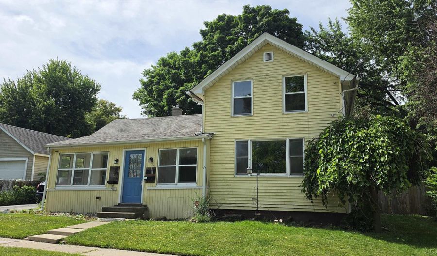 714 Mulberry St, Adrian, MI 49221 - 4 Beds, 1 Bath