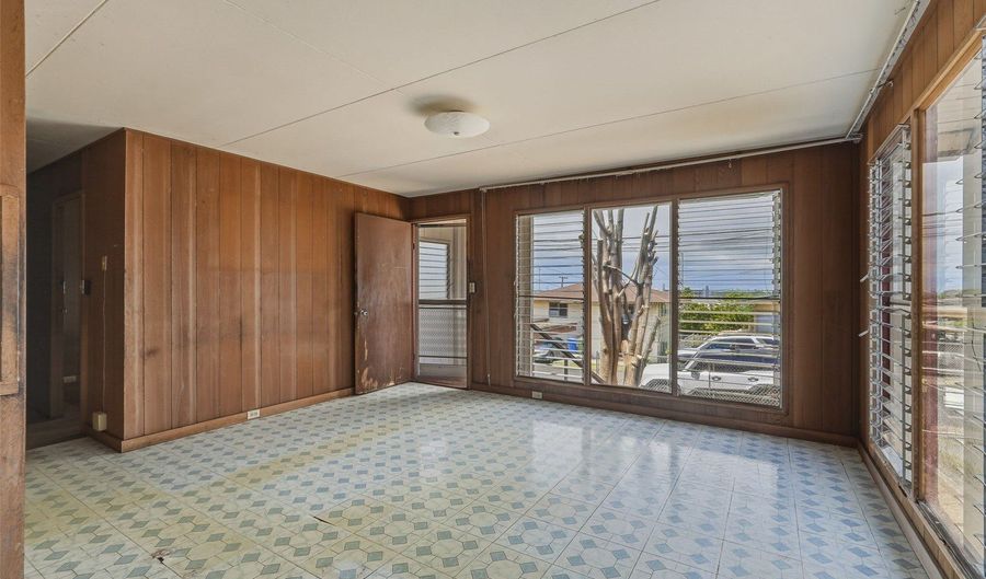 99-237 Lalani St, Aiea, HI 96701 - 3 Beds, 2 Bath