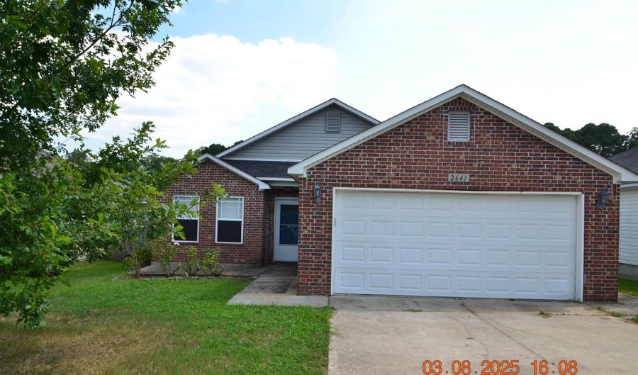 2641 Chapel Creek Dr, Benton, AR 72223 - 3 Beds, 2 Bath