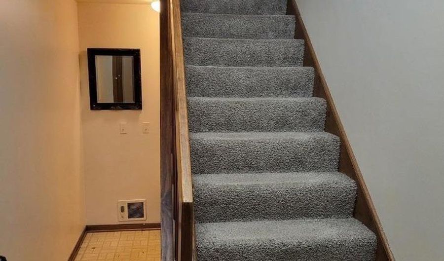 3116 N Daniels Ct 3116, Arlington Heights, IL 60004 - 3 Beds, 2 Bath