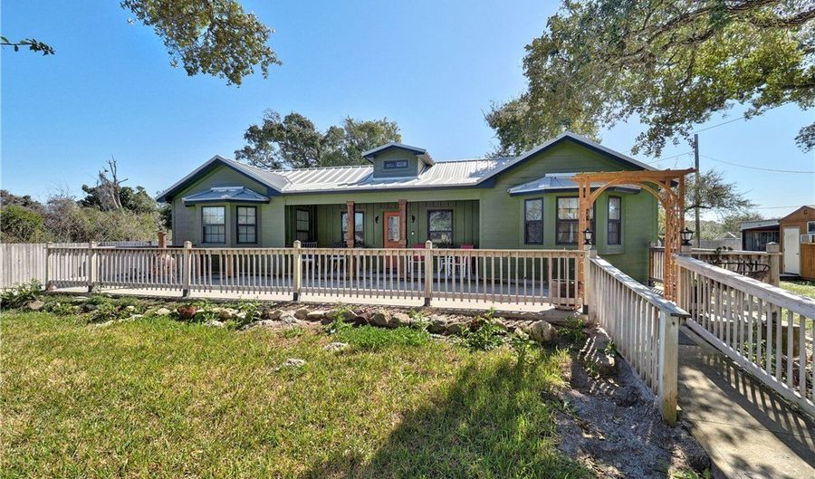 1045 N McCampbell, Aransas Pass, TX 78336 - 2 Beds, 2 Bath