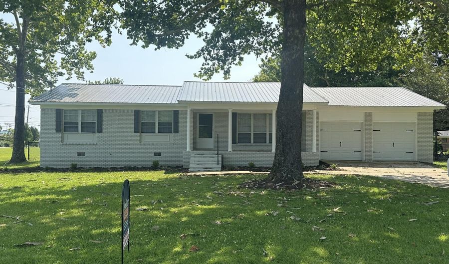 204 Case Ave, Attalla, AL 35954 - 3 Beds, 2 Bath