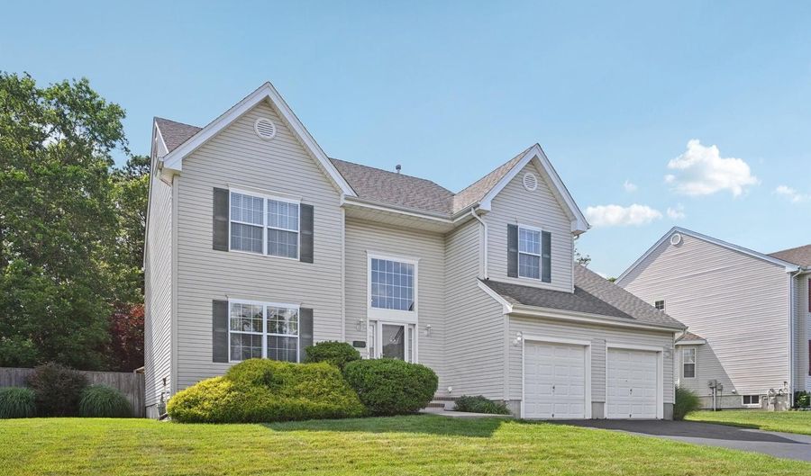21 ORCHID Ln, Barnegat, NJ 08005 - 4 Beds, 3 Bath