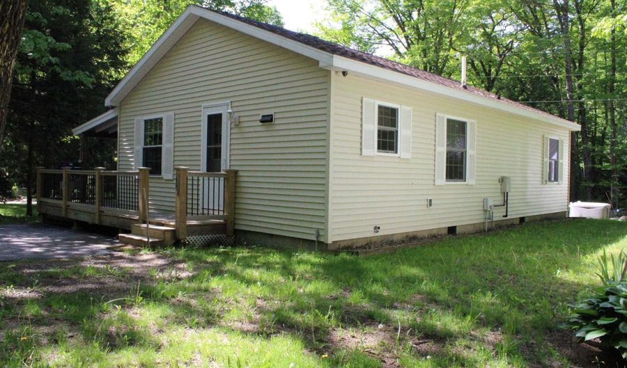 461 Jericho Rd, Bartlett, NH 03812 - 2 Beds, 1 Bath