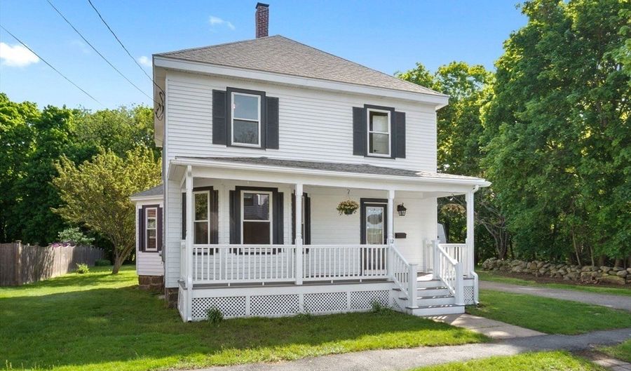 12 Longwood Ave, Beverly, MA 01915 - 3 Beds, 2 Bath