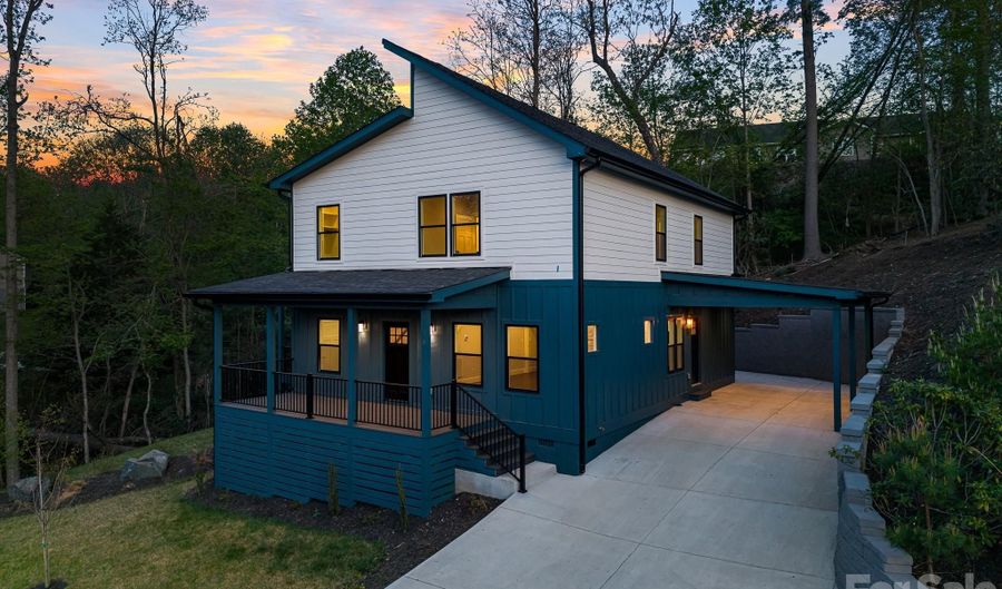 18 Winterhawk Dr, Arden, NC 28704 - 3 Beds, 3 Bath
