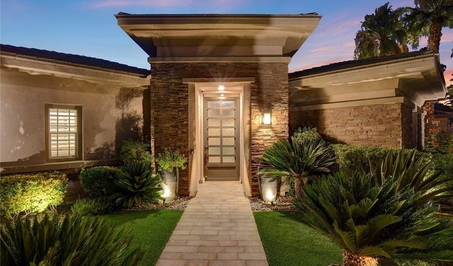 3209 Turtle Head Peak Dr, Las Vegas, NV 89135 - 3 Beds, 4 Bath