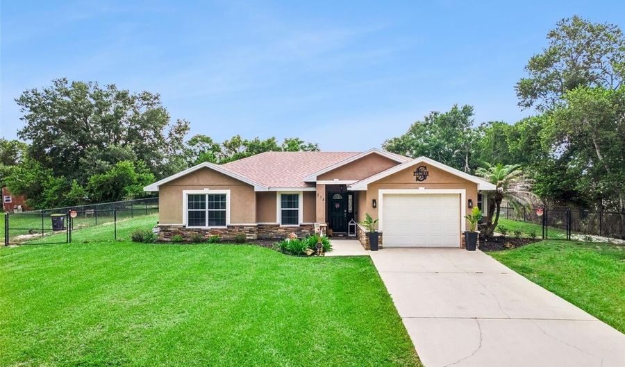 214 MOUNTAIN Dr, Babson Park, FL 33827 - 3 Beds, 2 Bath