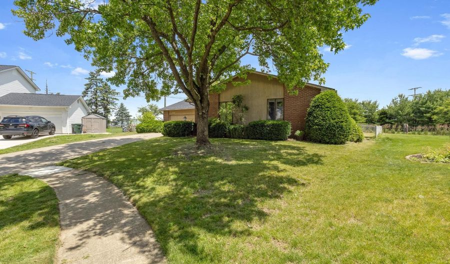5650 Ramblewood Ct, Columbus, OH 43235 - 3 Beds, 3 Bath