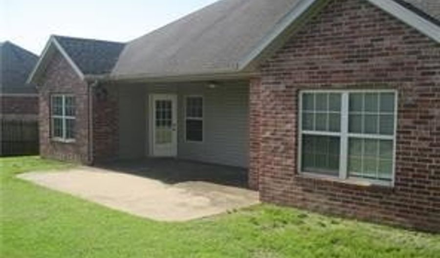 5002 SW Golden Eagle Ave, Bentonville, AR 72713 - 4 Beds, 2 Bath