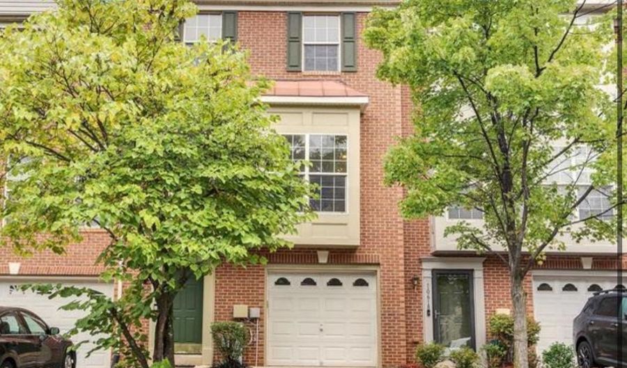 10616 HEATHER GLEN Way, Bowie, MD 20720 - 3 Beds, 3 Bath