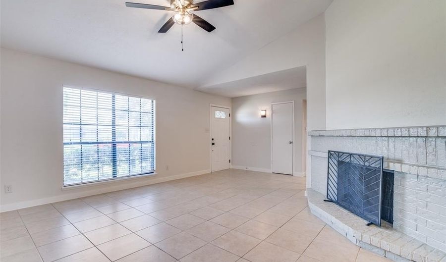 1300 Crestview Dr, Allen, TX 75002 - 3 Beds, 2 Bath