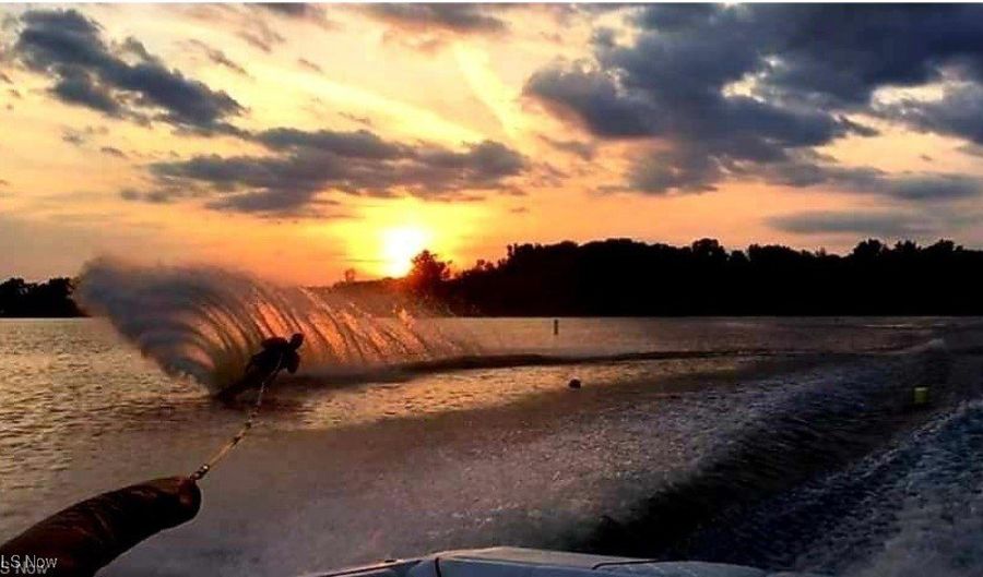 3522 Castaway Cv, Aurora, OH 44202 - 2 Beds, 2 Bath