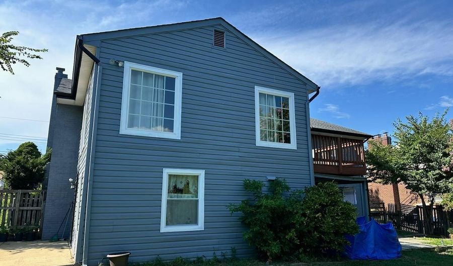4617 N CHAMBLISS St, Alexandria, VA 22312 - 4 Beds, 3 Bath