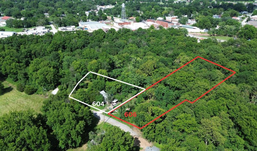 606 S Brookside Ave, Ash Grove, MO 65604 - 1 Beds, 1 Bath