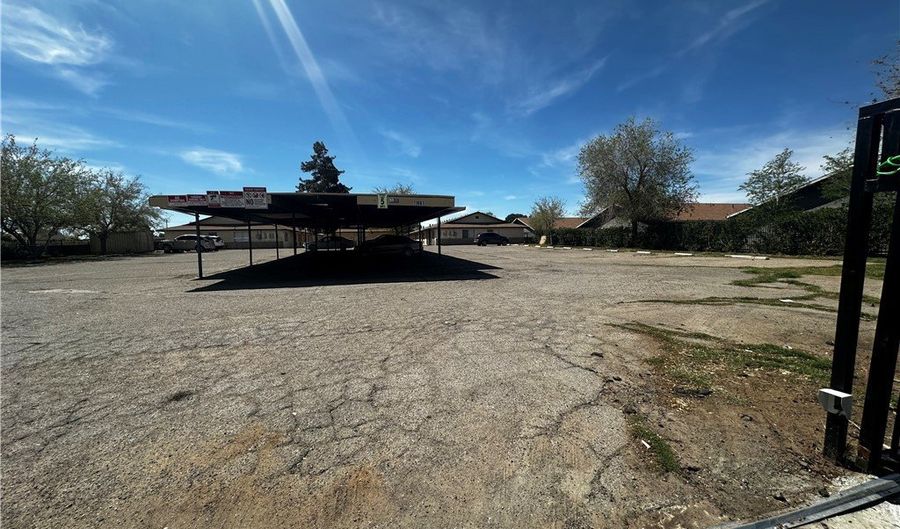 11661 White Ave, Adelanto, CA 92301 - 2 Beds, 1 Bath