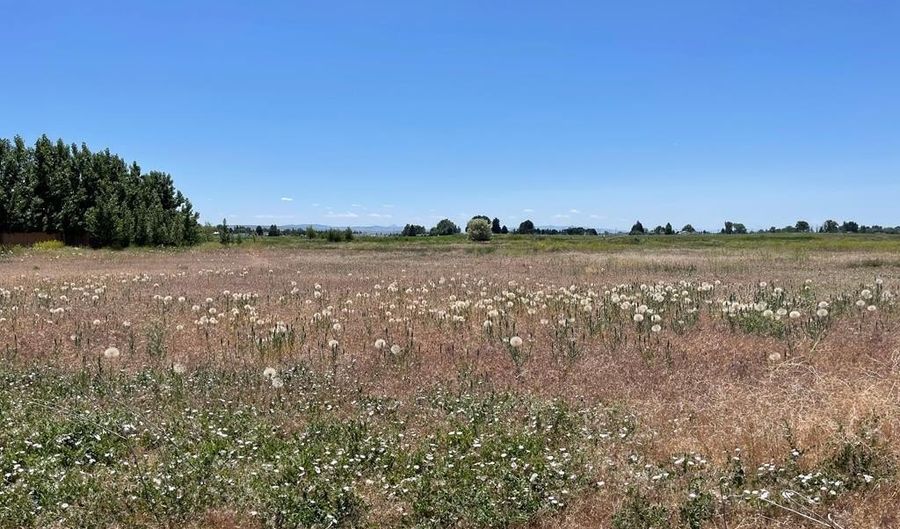 422 W 260 N, Blackfoot, ID 83221 - 0 Beds, 0 Bath