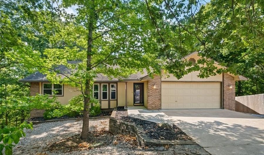 13 Oakham Cir, Bella Vista, AR 72715 - 3 Beds, 2 Bath